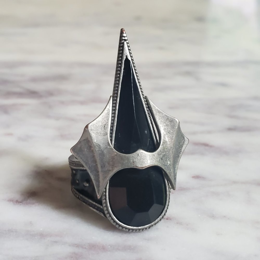 Killstar Midnight Ring - Size 9 - Gothic Antique Silver and Black Enamel Talon